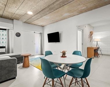 609 Condado - Photo Thumbnail 6