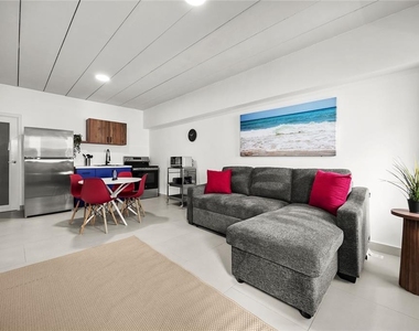 609 Condado - Photo Thumbnail 2