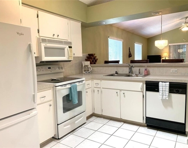 1918 Nw 50th Circle - Photo Thumbnail 11