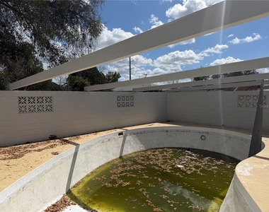 2105 Sw 38th Court - Photo Thumbnail 3