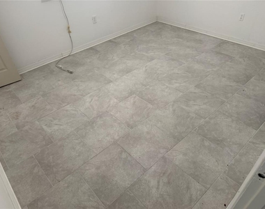 2105 Sw 38th Court - Photo Thumbnail 5