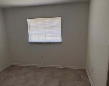 2105 Sw 38th Court - Photo Thumbnail 7