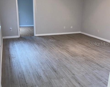 165 Windtree Lane - Photo Thumbnail 5