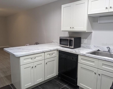165 Windtree Lane - Photo Thumbnail 2
