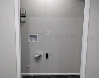 165 Windtree Lane - Photo Thumbnail 4