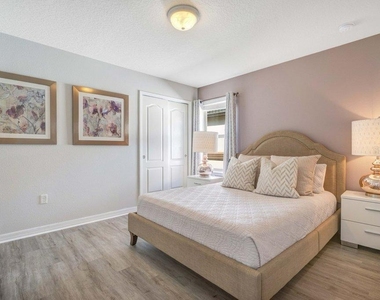 8901 Rhodes Street - Photo Thumbnail 22
