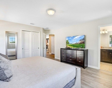 8901 Rhodes Street - Photo Thumbnail 20
