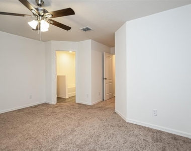 2006 Maple Lane - Photo Thumbnail 9
