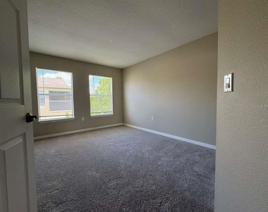 2866 Club Cortile Circle - Photo Thumbnail 17