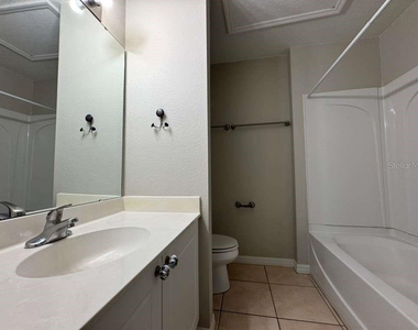 2866 Club Cortile Circle - Photo Thumbnail 19