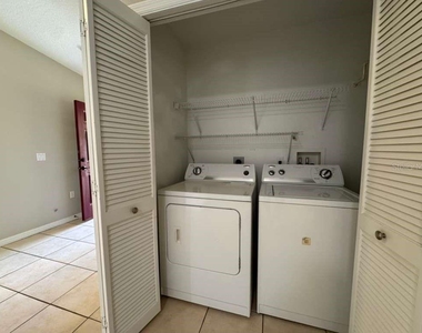 2866 Club Cortile Circle - Photo Thumbnail 16