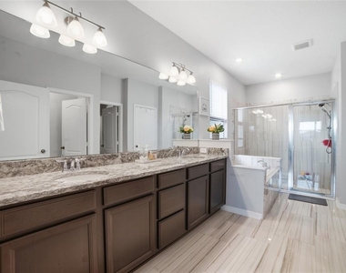 1461 Clear Brook Place - Photo Thumbnail 10
