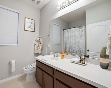 1461 Clear Brook Place - Photo Thumbnail 24