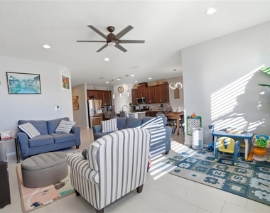 1461 Clear Brook Place - Photo Thumbnail 13