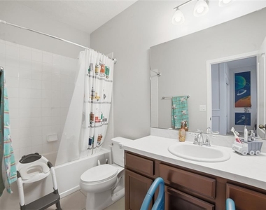 1461 Clear Brook Place - Photo Thumbnail 18