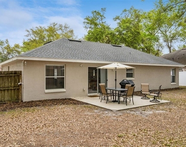 165 Quail Oaks Circle - Photo Thumbnail 20