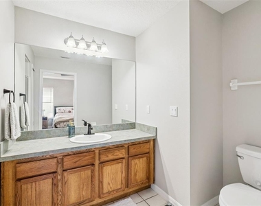 165 Quail Oaks Circle - Photo Thumbnail 15