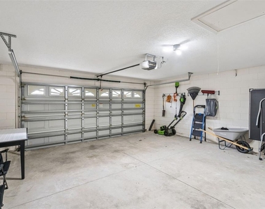 165 Quail Oaks Circle - Photo Thumbnail 17