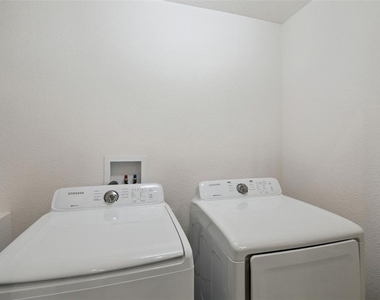 7548 Kuenher Court - Photo Thumbnail 17