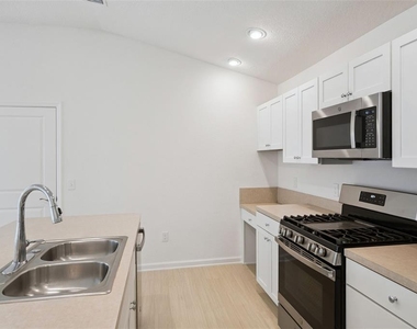 7548 Kuenher Court - Photo Thumbnail 9