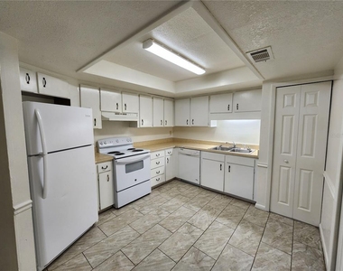 2018 Sw 70th Terrace - Photo Thumbnail 28