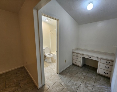 2018 Sw 70th Terrace - Photo Thumbnail 13