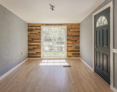 1824 Marion County Road - Photo Thumbnail 6