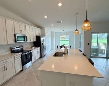 15175 Bluffton Lane - Photo Thumbnail 8