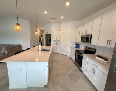 15175 Bluffton Lane - Photo Thumbnail 4