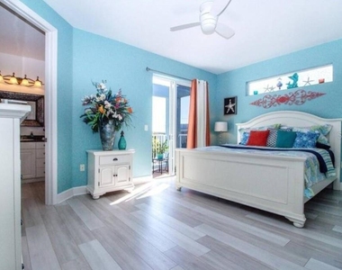2319 Avenue C - Photo Thumbnail 8