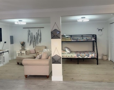 403 63rd Street - Photo Thumbnail 42