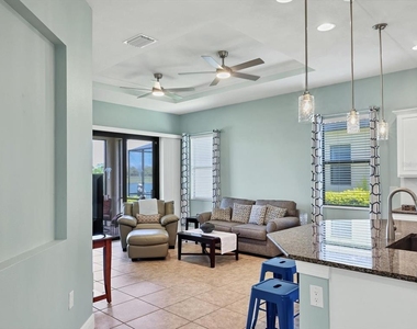 10424 Crooked Creek Drive - Photo Thumbnail 7
