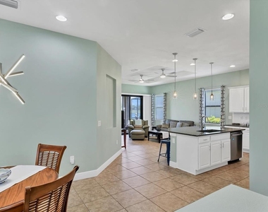 10424 Crooked Creek Drive - Photo Thumbnail 6