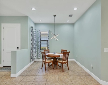 10424 Crooked Creek Drive - Photo Thumbnail 20