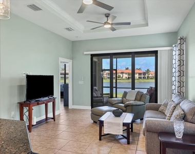 10424 Crooked Creek Drive - Photo Thumbnail 8