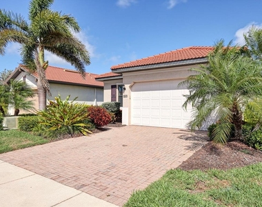 10424 Crooked Creek Drive - Photo Thumbnail 2