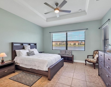 10424 Crooked Creek Drive - Photo Thumbnail 21