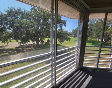 4220 Pinebrook Circle - Photo Thumbnail 9