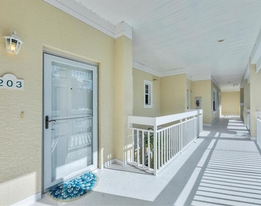 3803 54th Drive W - Photo Thumbnail 3
