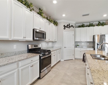 17724 Polo Trail - Photo Thumbnail 4