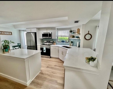 7203 Curtiss Avenue - Photo Thumbnail 4