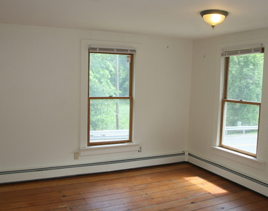 955 Main Street - Photo Thumbnail 13