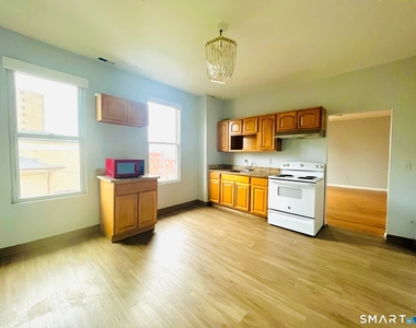 162 William Street - Photo Thumbnail 3