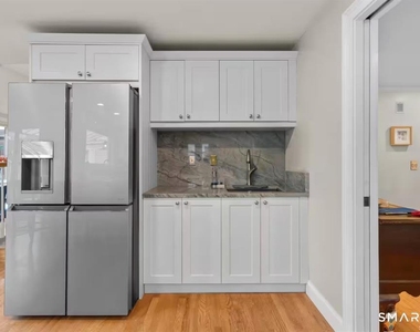 58 Chapman Avenue - Photo Thumbnail 8