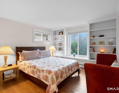 58 Chapman Avenue - Photo Thumbnail 18