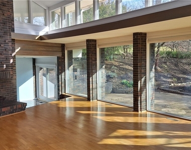 90 E Woodland - Photo Thumbnail 11