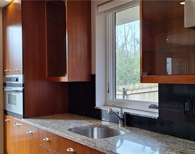 90 E Woodland - Photo Thumbnail 23