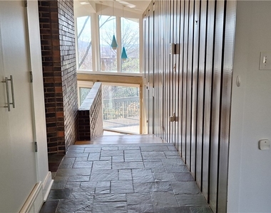 90 E Woodland - Photo Thumbnail 5