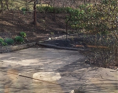 90 E Woodland - Photo Thumbnail 16