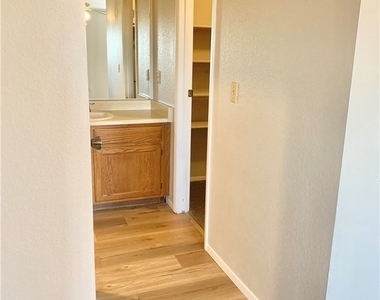 3771 Shirebrook Drive - Photo Thumbnail 11